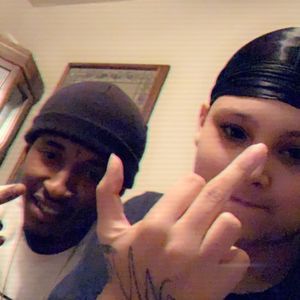 Meet your Posher, Larissa